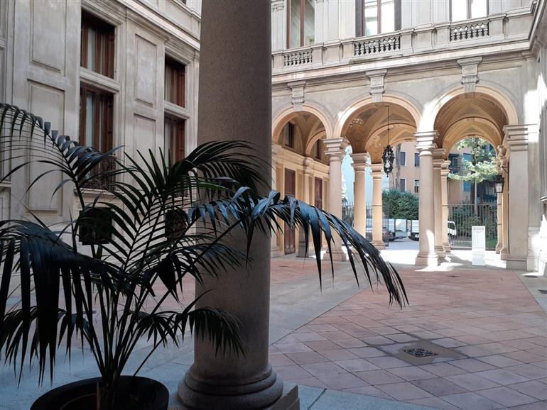 MILANO (ZONA VENEZIA / PIAVE / BUENOS AIRES) MILANO (MI)