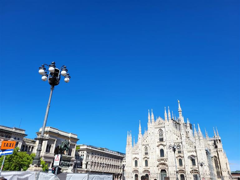 MILANO (ZONA CORDUSIO / DUOMO / MISSORI) MILANO