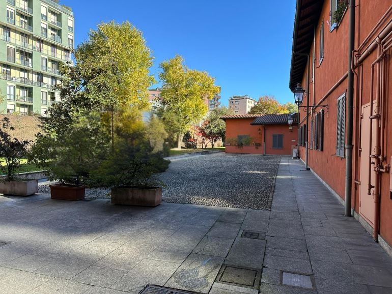 MILANO (ZONA RAVIZZA / RIPAMONTI / ORTLES) MILANO (MI)